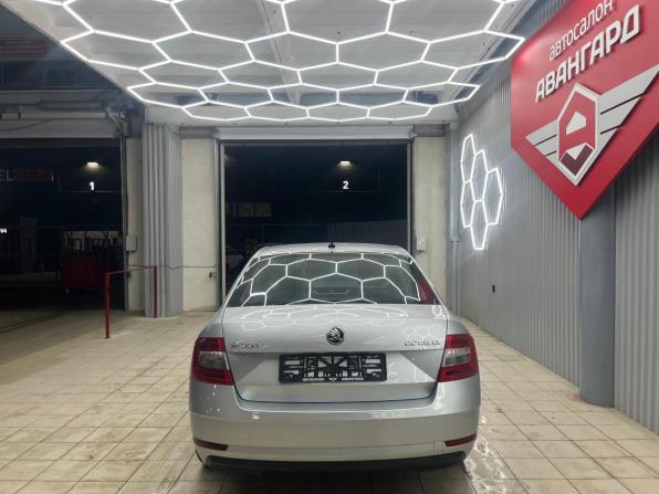 Skoda Octavia III (A7) Рестайлинг с пробегом 2017 года, цена 1 560 000 рублей, 130950 км, лифтбек, Автокод Объявления