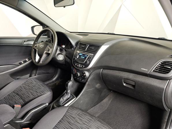 Hyundai Solaris I Рестайлинг с пробегом 2015 года, цена 973 000 рублей, 129007 км, хэтчбек, Автокод Объявления