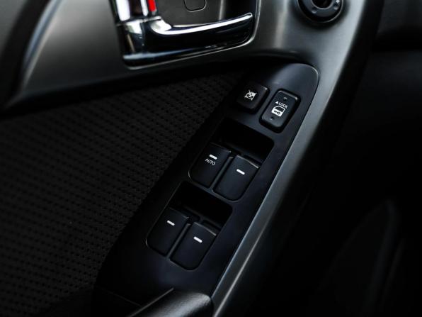 Kia Cerato II с пробегом 2012 года, цена 700 000 рублей, 204897 км, хэтчбек, Автокод Объявления