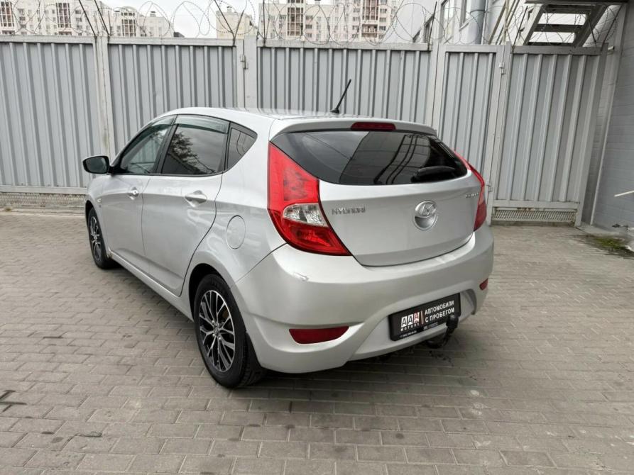 Hyundai Solaris I Ростов-на-Дону  - изображение 6