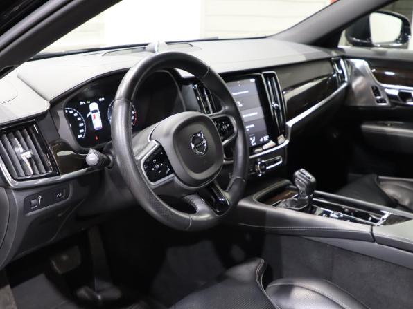 Volvo V90 II с пробегом 2018 года, цена 3 190 000 рублей, 191923 км, универсал, Автокод Объявления