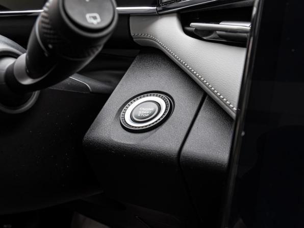 Geely Atlas II с пробегом 2024 года, цена 2 650 000 рублей, 30069 км, внедорожник, Автокод Объявления