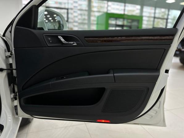 Skoda Superb II Рестайлинг с пробегом 2013 года, цена 1 340 000 рублей, 176470 км, лифтбек, Автокод Объявления