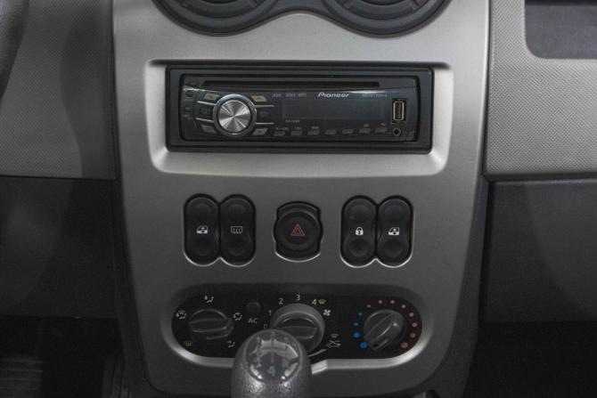 Renault Logan I Рестайлинг с пробегом 2011 года, цена 549 000 рублей, 127000 км, седан, Автокод Объявления