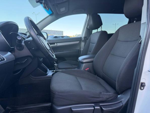 Kia Sorento II Рестайлинг с пробегом 2013 года, цена 1 095 000 рублей, 305377 км, внедорожник, Автокод Объявления