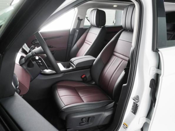 Land Rover Range Rover Evoque II Рестайлинг с пробегом 2025 года, цена 5 360 000 рублей, 652 км, внедорожник, Автокод Объявления