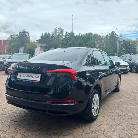 Skoda Rapid II с пробегом 2021 года, цена 1 728 000 рублей, 63000 км, лифтбек, Автокод Объявления