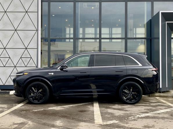 Li Auto (Lixiang) L7 I с пробегом 2024 года, цена 6 528 000 рублей, 6815 км, внедорожник, Автокод Объявления