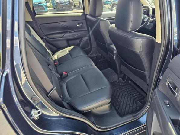 Mitsubishi Outlander III Рестайлинг 2 с пробегом 2018 года, цена 1 844 995 рублей, 273930 км, внедорожник, Автокод Объявления