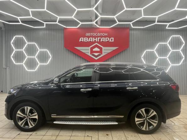 Kia Sorento III Prime Рестайлинг с пробегом 2018 года, цена 2 100 000 рублей, 252895 км, внедорожник, Автокод Объявления