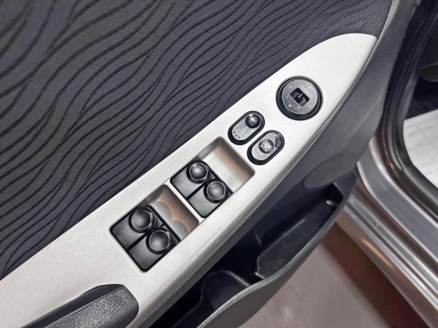 Hyundai Solaris I Тверь  - изображение 13