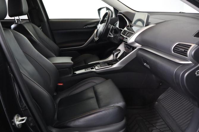 Mitsubishi Eclipse Cross I с пробегом 2018 года, цена 1 799 000 рублей, 119000 км, внедорожник, Автокод Объявления
