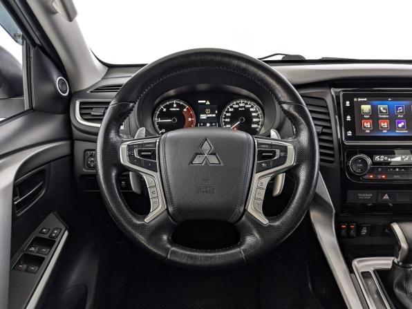 Mitsubishi Pajero Sport III с пробегом 2017 года, цена 2 790 000 рублей, 103500 км, внедорожник, Автокод Объявления