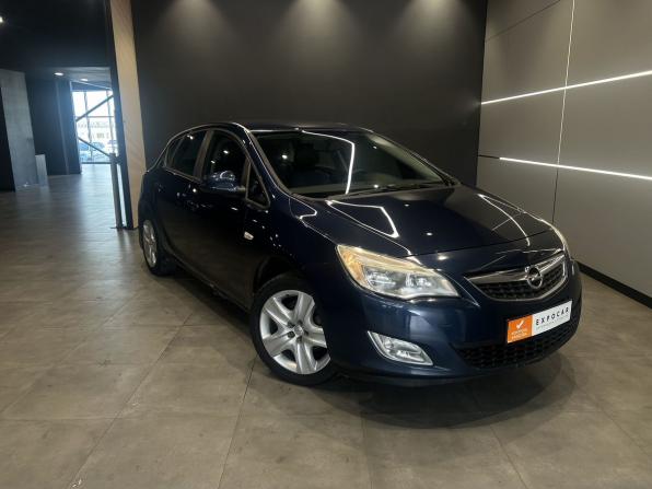 Opel Astra J с пробегом 2010 года, цена 635 000 рублей, 187000 км, хэтчбек, Автокод Объявления