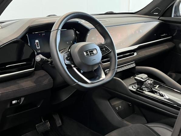 Geely Monjaro I с пробегом 2024 года, цена 3 529 000 рублей, 45276 км, внедорожник, Автокод Объявления