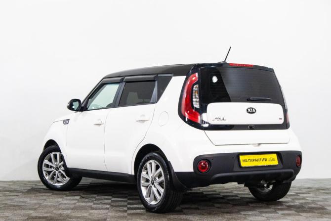 Kia Soul II Рестайлинг с пробегом 2018 года, цена 1 899 000 рублей, 65231 км, хэтчбек, Автокод Объявления