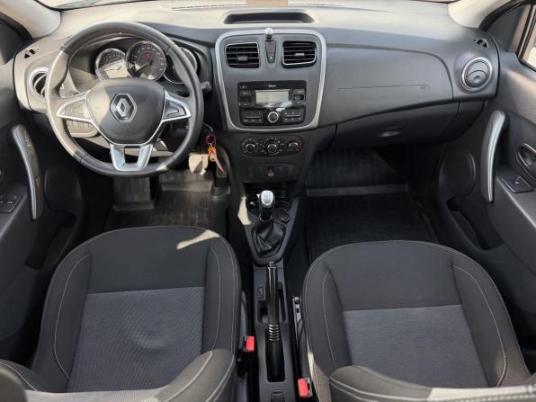 Renault Logan II Рестайлинг с пробегом 2021 года, цена 1 259 000 рублей, 77000 км, седан, Автокод Объявления