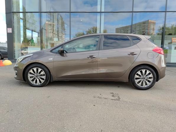 Kia Ceed II Рестайлинг с пробегом 2017 года, цена 1 469 000 рублей, 104000 км, хэтчбек, Автокод Объявления