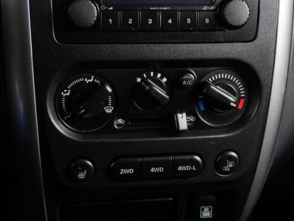 Suzuki Jimny III Рестайлинг 1 с пробегом 2011 года, цена 1 100 000 рублей, 163782 км, внедорожник, Автокод Объявления