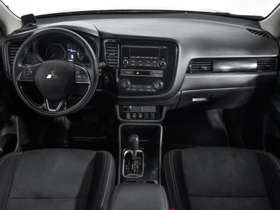 Mitsubishi Outlander III Рестайлинг 3 Санкт-Петербург  - изображение 14