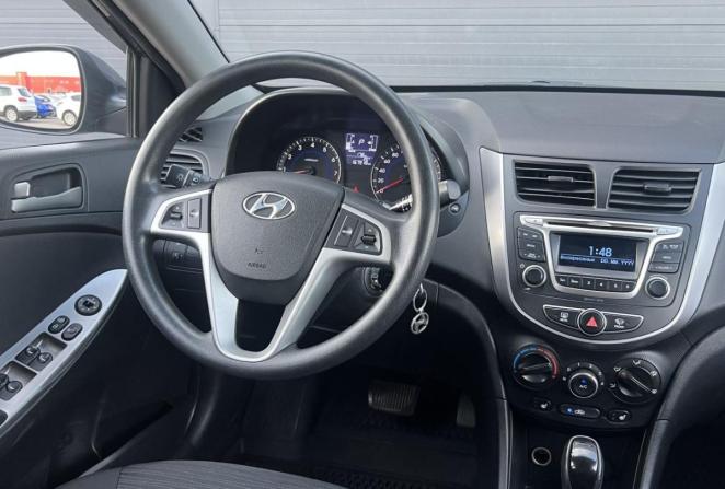 Hyundai Solaris I Рестайлинг с пробегом 2015 года, цена 880 000 рублей, 167737 км, хэтчбек, Автокод Объявления