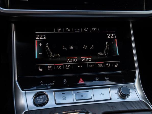 Audi A6 V (C8) Рестайлинг с пробегом 2022 года, цена 5 140 000 рублей, 38865 км, седан, Автокод Объявления