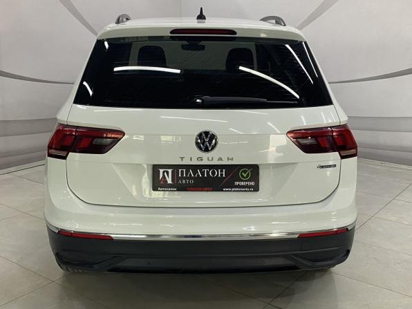 Volkswagen Tiguan II Рестайлинг с пробегом 2021 года, цена 3 099 000 рублей, 72000 км, внедорожник, Автокод Объявления