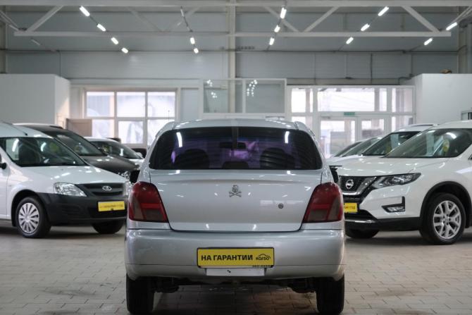 Toyota Echo с пробегом 2001 года, цена 379 000 рублей, 212000 км, седан, Автокод Объявления