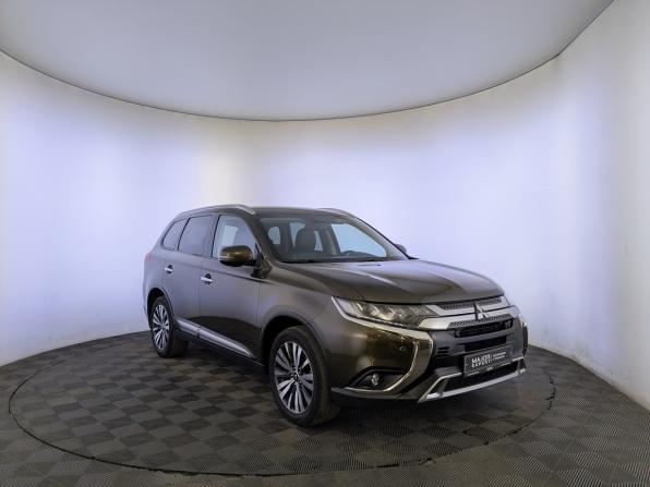 Mitsubishi Outlander III Рестайлинг 3 с пробегом 2021 года, цена 3 000 000 рублей, 95753 км, внедорожник, Автокод Объявления