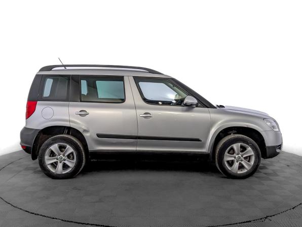 Skoda Yeti I с пробегом 2013 года, цена 1 325 000 рублей, 51124 км, внедорожник, Автокод Объявления