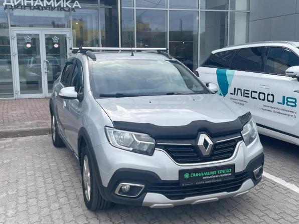 Renault Logan II Рестайлинг с пробегом 2020 года, цена 1 385 000 рублей, 63279 км, седан, Автокод Объявления
