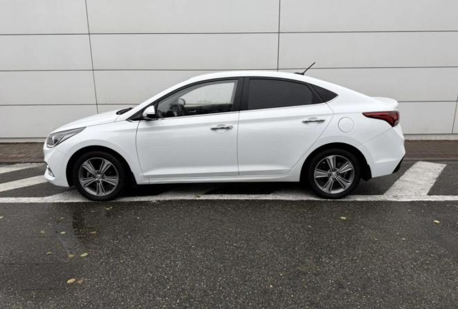 Hyundai Solaris I Рестайлинг с пробегом 2017 года, цена 1 590 000 рублей, 34369 км, седан, Автокод Объявления