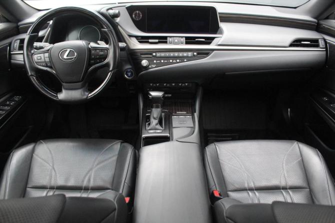 Lexus ES VII Рестайлинг с пробегом 2021 года, цена 4 350 000 рублей, 72191 км, седан, Автокод Объявления