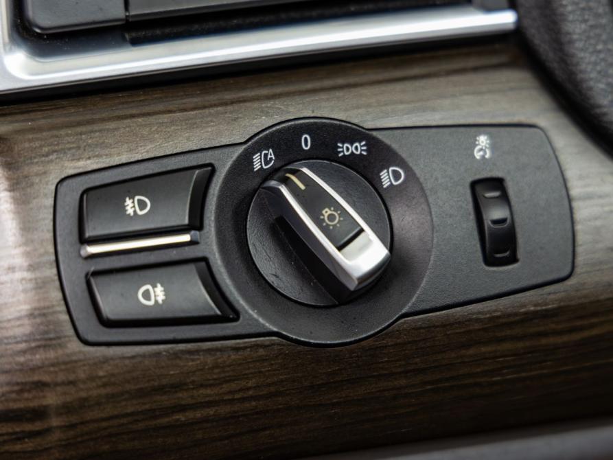 BMW 5 серии VI (F10/F11/F07) Волгоград  - изображение 17
