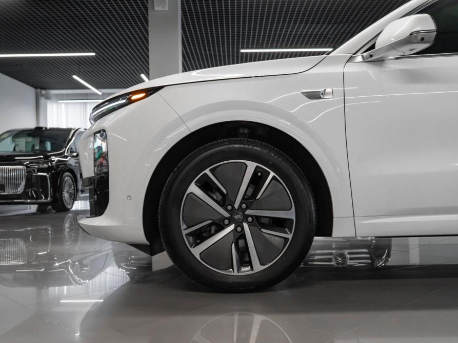Li Auto (Lixiang) L6 Москва  - изображение 30