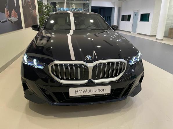 Новый BMW 5 серии VIII (G60/G61/G68) 2025 года, цена 11 095 850 рублей, седан, Автокод Объявления