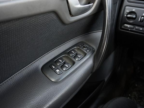 Volvo S60 I Рестайлинг с пробегом 2005 года, цена 487 000 рублей, 277309 км, седан, Автокод Объявления