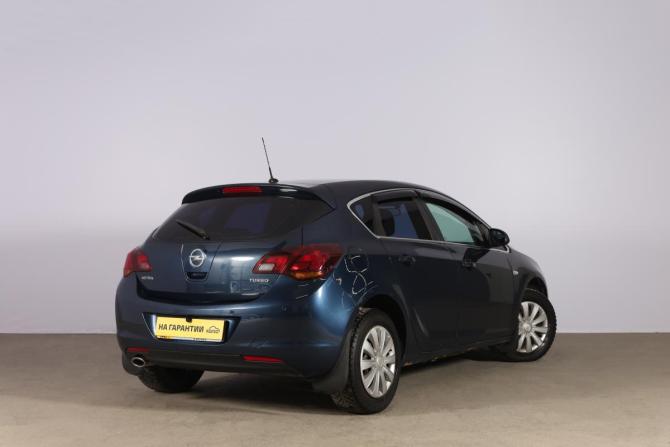 Opel Astra J с пробегом 2011 года, цена 729 000 рублей, 200000 км, хэтчбек, Автокод Объявления
