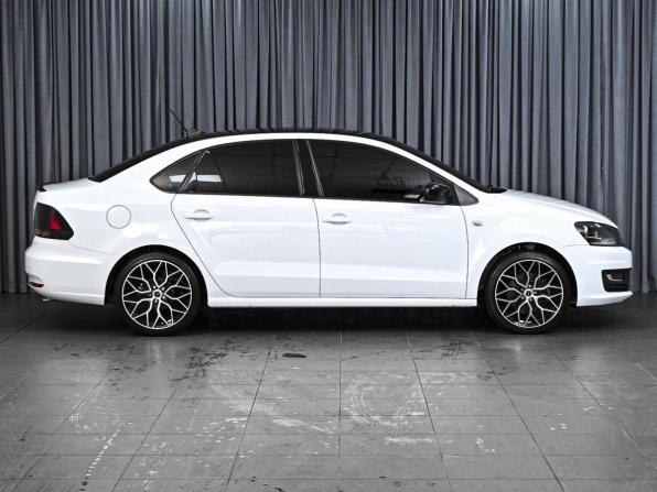 Volkswagen Polo V Рестайлинг с пробегом 2018 года, цена 1 380 000 рублей, 132508 км, седан, Автокод Объявления