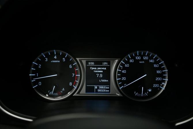 Suzuki Vitara II Рестайлинг с пробегом 2019 года, цена 1 745 000 рублей, 99000 км, внедорожник, Автокод Объявления