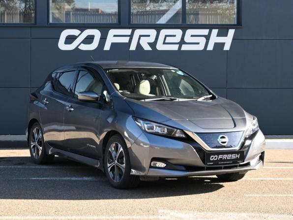 Nissan Leaf II (ZE1) с пробегом 2018 года, цена 1 649 000 рублей, 105584 км, хэтчбек, Автокод Объявления