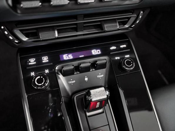 Porsche 911 VIII (992) с пробегом 2021 года, цена 19 500 000 рублей, 5405 км, тарга, Автокод Объявления