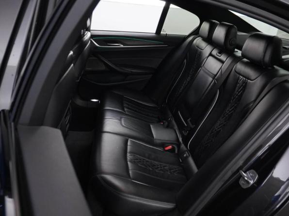 BMW 5 серии VII (G30/G31/G38) с пробегом 2017 года, цена 3 648 454 рубля, 140841 км, седан, Автокод Объявления