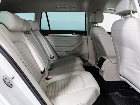 Volkswagen Passat B8 с пробегом 2019 года, цена 2 499 000 рублей, 205663 км, универсал, Автокод Объявления