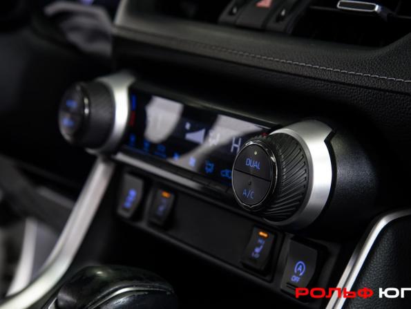 Toyota RAV4 V (XA50) с пробегом 2021 года, цена 3 318 000 рублей, 73520 км, внедорожник, Автокод Объявления