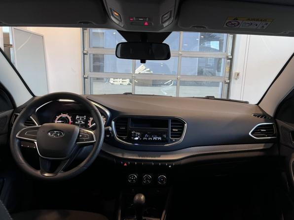 Lada (ВАЗ) Vesta I Рестайлинг (NG) с пробегом 2023 года, цена 1 350 000 рублей, 46880 км, седан, Автокод Объявления