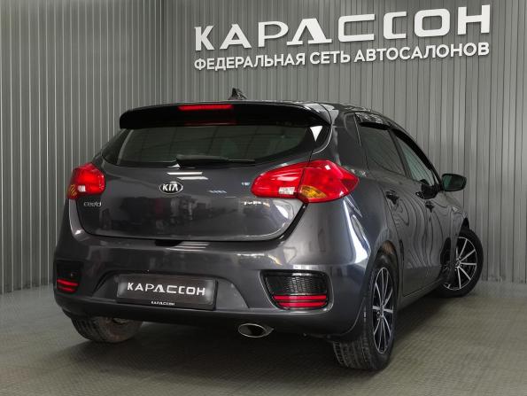 Kia Ceed II Рестайлинг с пробегом 2017 года, цена 1 250 000 рублей, 135000 км, хэтчбек, Автокод Объявления