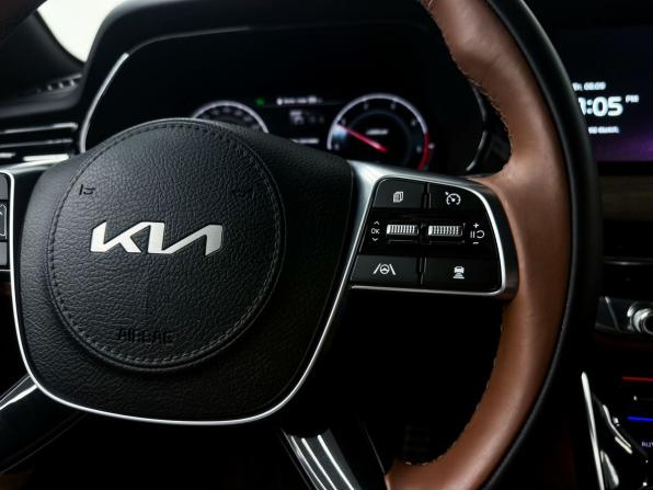 Kia Mohave I Рестайлинг 2 с пробегом 2022 года, цена 5 400 000 рублей, 48409 км, внедорожник, Автокод Объявления