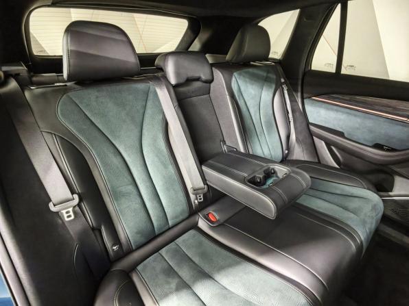 Geely Monjaro I с пробегом 2023 года, цена 3 143 000 рублей, 53504 км, внедорожник, Автокод Объявления