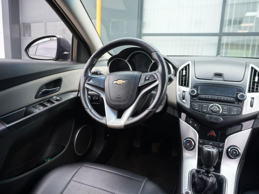 Chevrolet Cruze I Рестайлинг Москва  - изображение 13